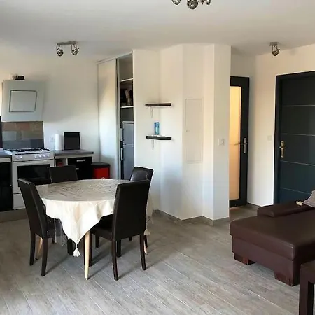 U Primu Spacieux Au Calme *